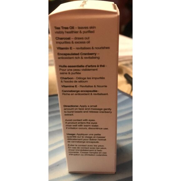 Carbon Theory Charcoal Tea Tree Oil & Vitamin E Overnight Detox Serum 30ml Vegan - Picture 3 of 5